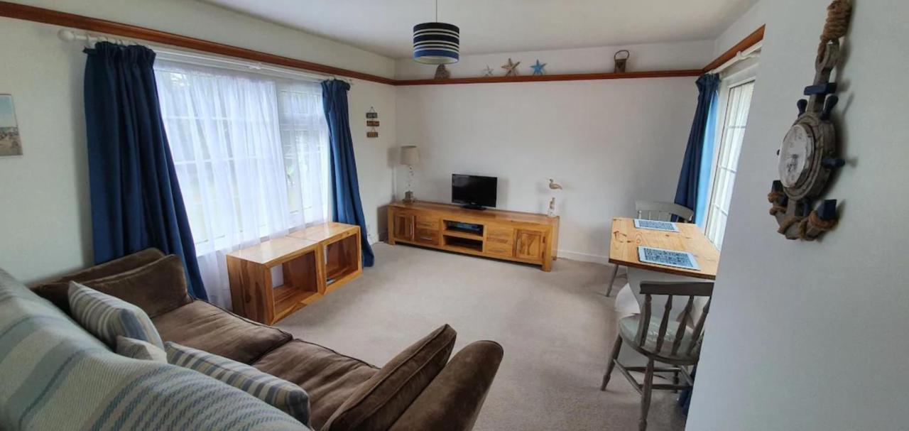 Beautiful 1 Bedroom Cottage With Courtyard. Deal Luaran gambar
