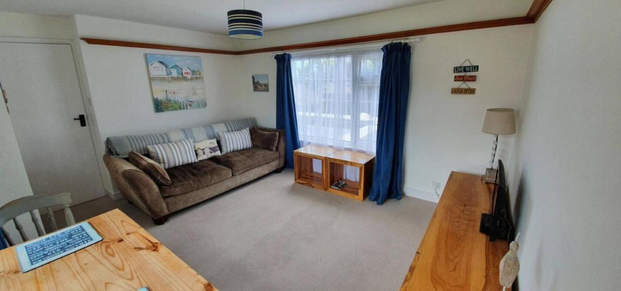 Beautiful 1 Bedroom Cottage With Courtyard. Deal Luaran gambar